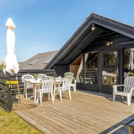 Lovely With Wood-burning Stove, Close To The North Sea In Klitmoller Nyaraló