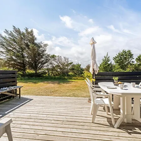 Lovely With Wood-burning Stove, Close To The North Sea In Klitmoller Nyaraló